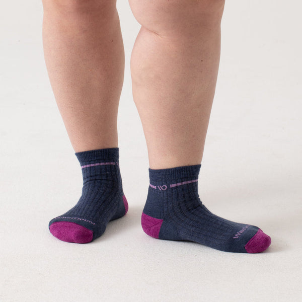 Wide Open Single Cushioned Quarter Socks Women's