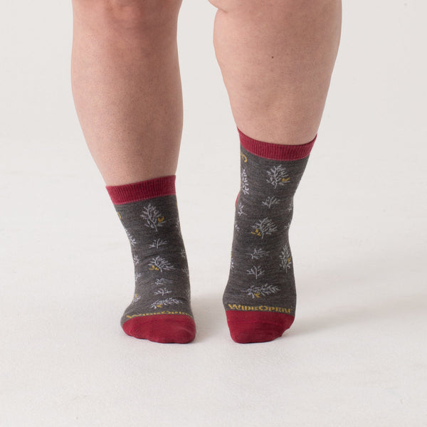 Wide Open Foliage Lightweight Micro Crew Socks Women's