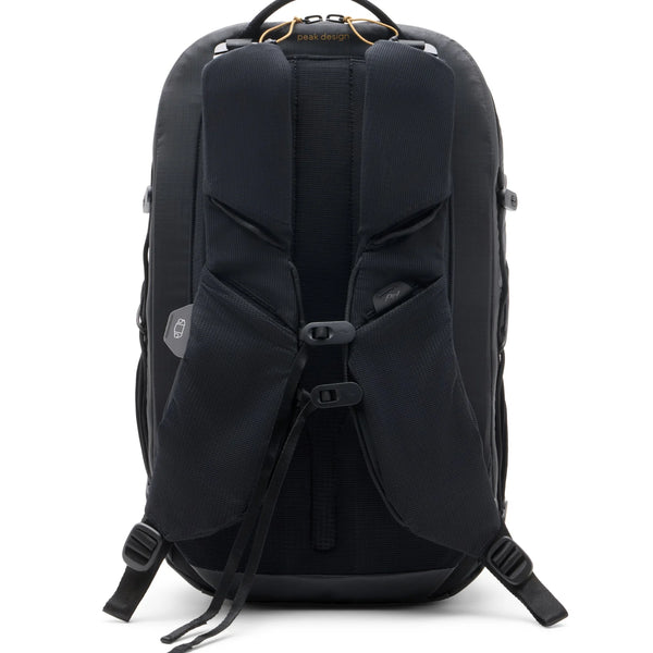 Peak Design Outdoor Backpack Zip 18L